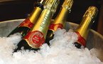 Anniversaire de Adja Ndoye : Des bouteilles de champagnes à 190.000 FCFA l’unité
