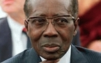 En Décembre 1980 : Senghor quitte le pouvoir ;  En Décembre 2001 : Senghor quittait le monde ; En Décembre 2011 : Wade va-t-il s’inspirer de son exemple ; partir à temps ?