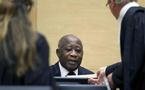 UN IVOIIVOIRIEN - UN DOLLAR : « LIBERONS GBAGBO DE LA CPI* ET "JUGEONS" LE EN CI* »