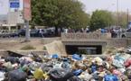 [Video] Une femme jétte son bèbè dans un canal à Ngor