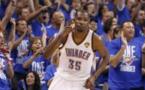 NBA - Durant frappe le premier