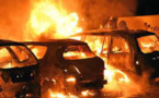Violent incendie au Technopôle de Pikine: Plus de 50 véhicules calcinés, des millions réduits en cendres