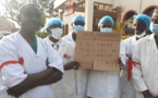 Sit-in de 2h à l'Hôpital Principal : Les agents soutiennent leurs collègues de Louga et demandent la tête de Diouf Sarr