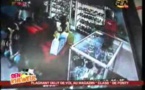 Vidéo: Prise en flagrant délit de vol dans un magasin