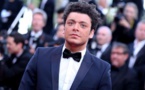 KEV ADAMS ÉVOQUE SON PREMIER BAISER : "APRÈS ÇA ELLE M'A JETÉ"