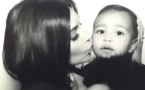 PHOTOS Kim Kardashian pense que sa fille en a marre d’être prise en photo