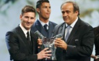 Trophée du meilleur joueur Uefa 2014-2015 : La "photobomb" de Messi à Cristiano Ronaldo