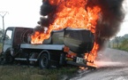 Croisement Cambérène : un camion prend feu,  l'origine du sinistre reste mystérieuse pour l'instant