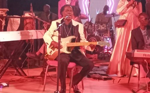 Soirée culturelle : Baba Maal, artiste-compositeur interplanétaire, enterre l’année 2024 en beauté