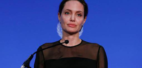 "Angelina Jolie est en pleine agonie"