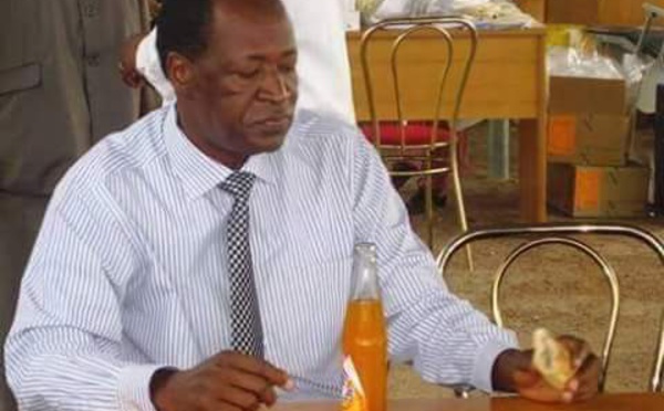 Blaise Compaoré ancien Président du Burina Faso dans un restaurant à Abidjan