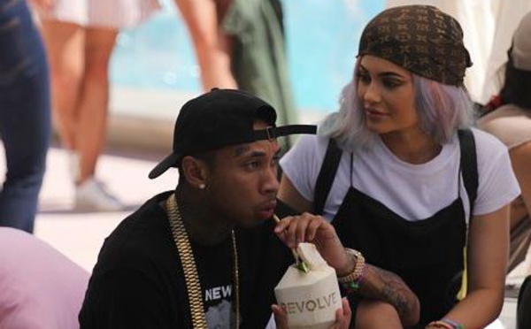 Scandale dans la famille Kardashian, Kylie en couple avec Tyga, une différence d’âge mal vue