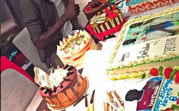 Cheikhou Kouyaté, le capitaine des Lions du football fêtait son anniversaire hier 21 décembre, bon anniversaire Gaîndé!!!