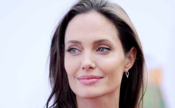 Angelina Jolie: Elle a remplacé Brad Pitt avec un sex-symbol !