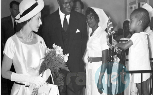  La Reine Elizabeth II, depuis longtemps elle règne sur la Grande-Bretagne et le Commonwealth