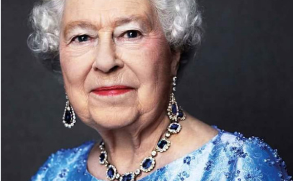 C'est l'anniversaire de la Reine Elizabeth II aujourd'hui, "Happy birthday to you Queen" !!!