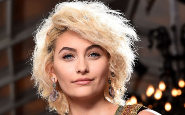 Photos-Paris Jackson, ultra sexy et glamour, décroche sa première couverture mode