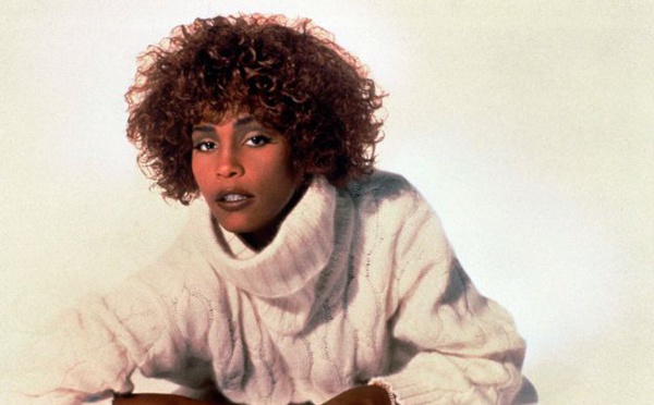 Whitney Houston: sa relation amoureuse avec son assistante