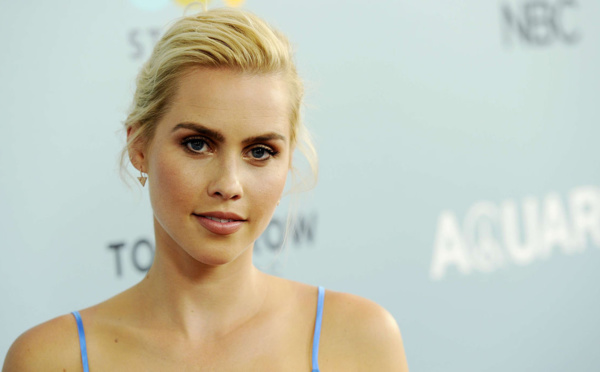 Mariage express-Claire Holt (Vampire Diai­ries) : après un an d’union, son mari demande le divorce !