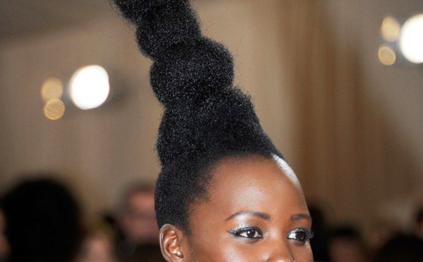 Regardez la coiffure de Lupita Nyong’O