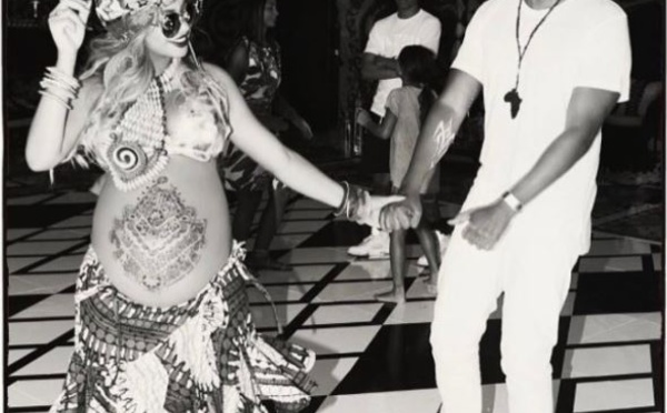 Beyoncé et Jay Z  en quelques clichés lors de leur  soirée Babyshower, ils avaient opté  pour la mode africaine