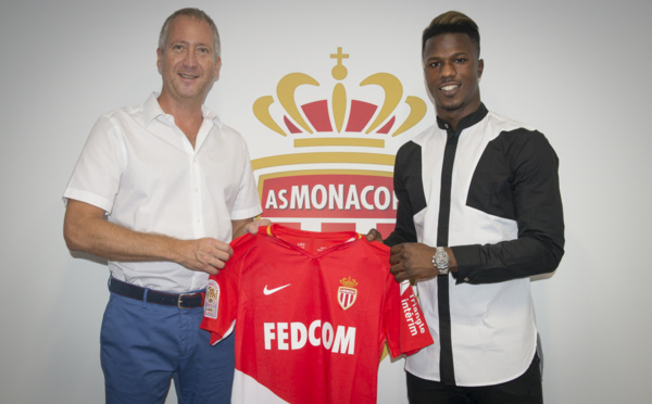 Photos : Diao Baldé signe à Monaco et affiche ses ambitions