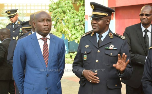 Photos : La visite de Aly Ngouille Ndiaye, ministre de l'Intérieur à la Caserne des Sapeurs Pompiers