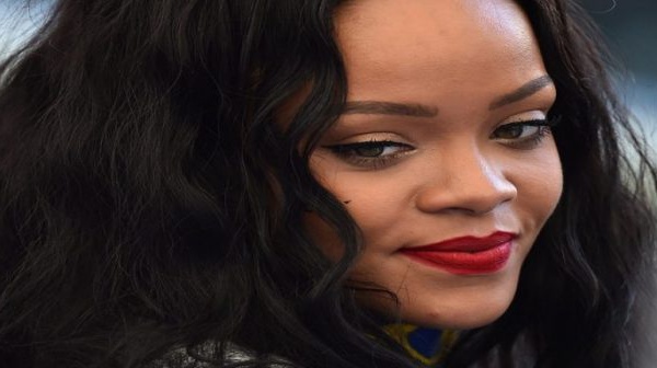 Musique: Rihanna honorée dans sa ville natale le jour de l’indépendance