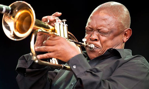 ​Le père du jazz sud-africain Hugh Masekela n’est plus