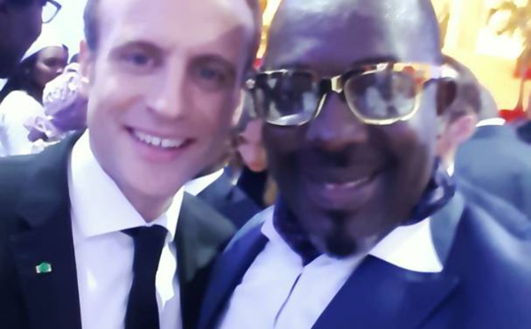 Photo : Emmanuel Macron avec Mbaye Dièye Faye