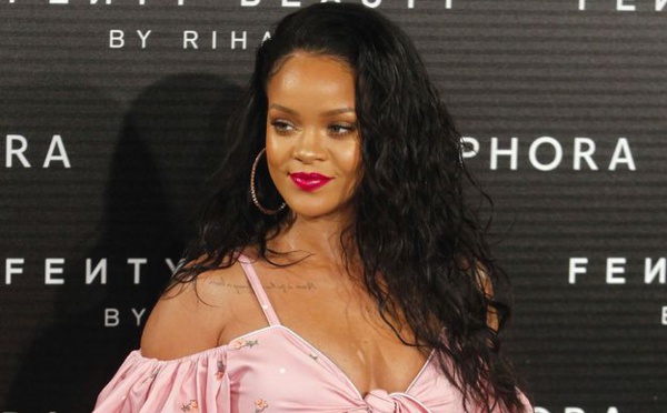 Rihanna, reine de l'auto-dérision pour son anniversaire