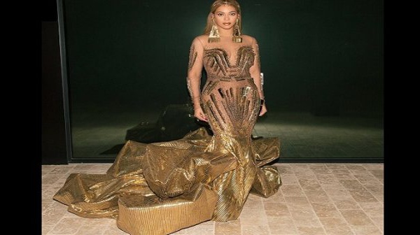 35 travailleurs et 10 jours pour finir une robe de Beyoncé