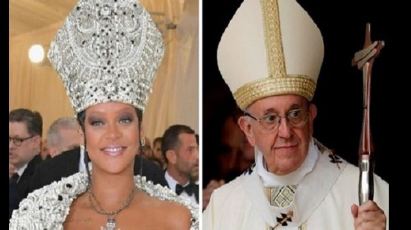 MET Gala 2018: Rihanna imite la tenue du pape (PHOTOS)