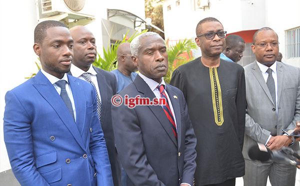 PHOTOS - Visite de l’Ambassadeur des Etats-Unis à Youssou Ndour : « Je suis venu voir une personnalité éminente, connue à travers le monde »