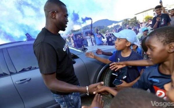 PHOTOS - Les Moments forts de l’accueil triomphal de Kalidou Koulibaly chez lui en France