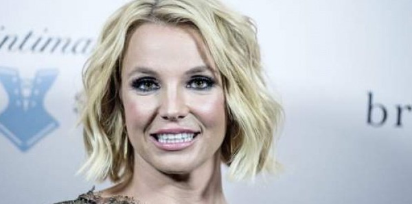 Britney Spears fait scandale avec ses chaussures