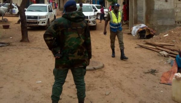 Photos : Destruction d’un ghetto à Dalifort