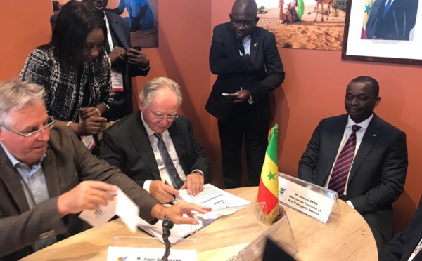 PHOTOS+VIDEO- Signature de protocole d'accord entre le Gouvernement du Sénégal et le syndicat des Entreprises du Tour Operating (SETO)