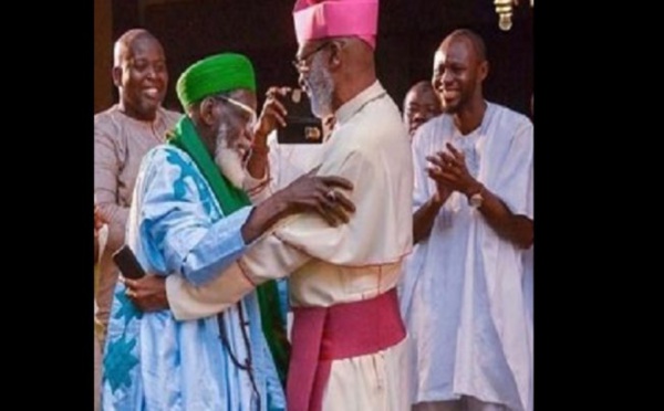 Ghana: Le chef des imams et celui des prêtres catholiques jouent une pièce de théâtre ensemble