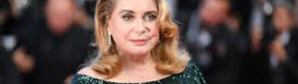 Catherine Deneuve évacué dans un établissement parisien à cause un malaise