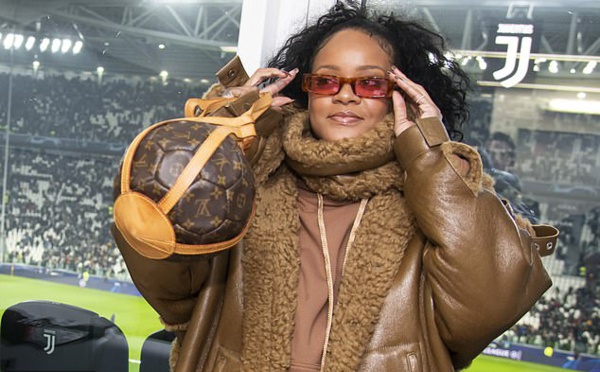 LDC – Juventus / Athletico: Rihanna était à Turin pour encourager son ami Cristiano Ronaldo (Photos)