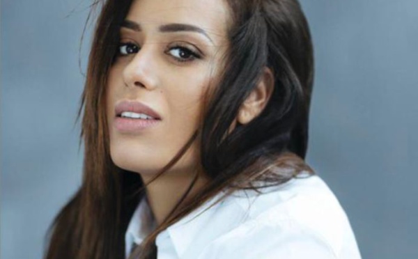 Amel Bent en deuil : elle annonce le décès d'un membre de sa famille