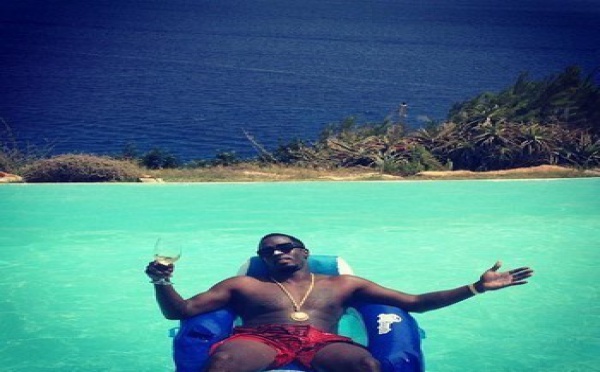 Photo : Diddy passe du bon temps à Ibiza