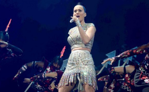 Katy Perry envisage d'adopter des enfants