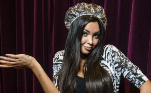 NABILLA À PARIS POUR LES LAURIERS TV AWARDS 2015