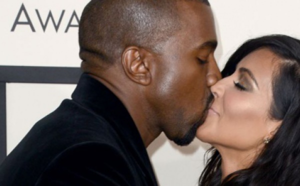 Grammy Awards : Kim Kardashian et Kanye West amoureux hot, avant la frayeur