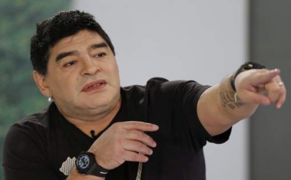 Diego Maradona succombe à la chirurgie esthétique