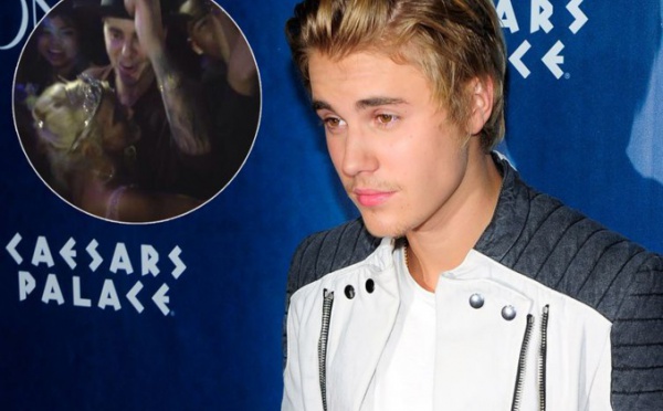 Justin Bieber se tape l’in­cruste dans un bal de promo