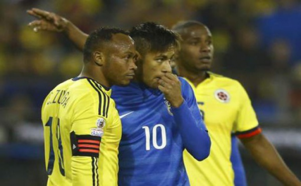 Copa America - Neymar à Zuniga : "Appelle-moi pour t'excuser fils de p..."