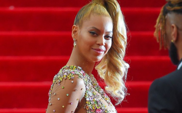 Beyoncé s’offre des chaus­sures en diamants à 280 000 euros